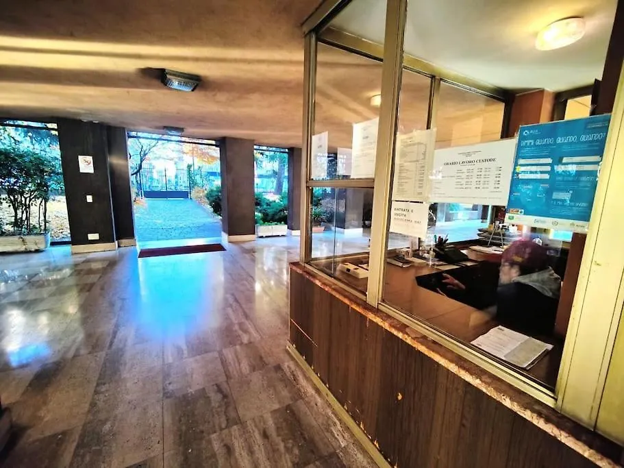 Апартаменты Casa Mamo: Design & Vintage Above Subway Милан