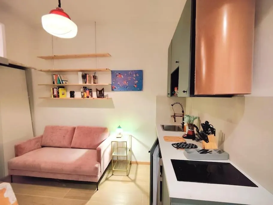 Апартаменты Casa Mamo: Design & Vintage Above Subway Милан